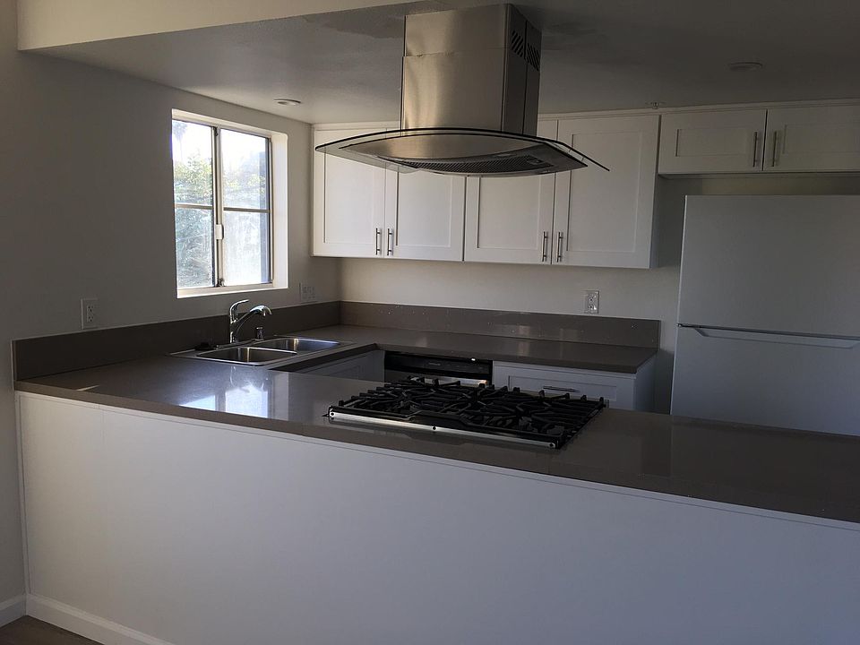 1st image of 6050 La Prada St
