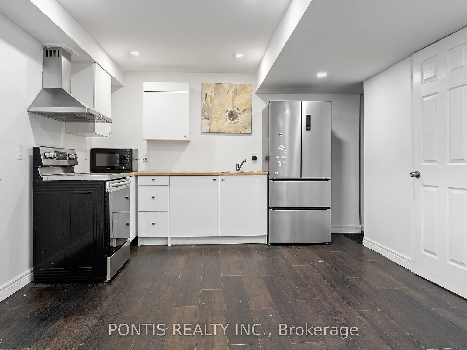 2 bed, $1,400 — Photo 1