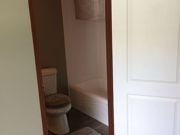 5th image of 5009 N Clark St
