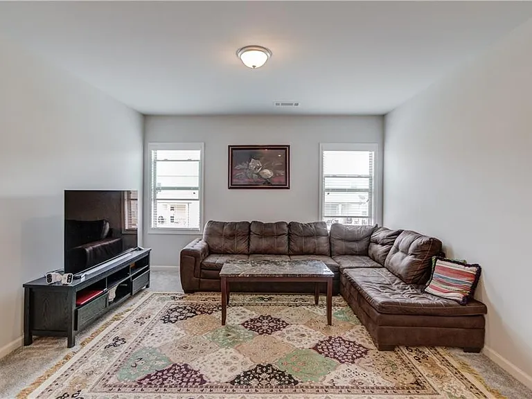 404 Henson Farm Dr — Photo 17