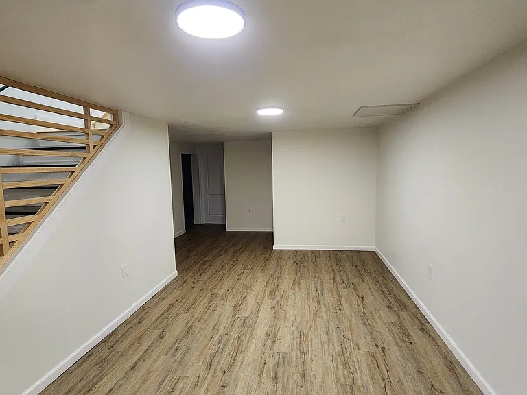 408 Elm St — Photo 15