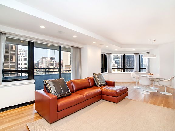 5th image of 240 E 47th St APT 20C