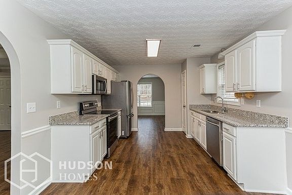 5th image of 217 Towler Shoals Dr