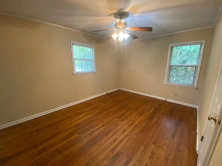 1004 E Magnolia Ave — Photo 13