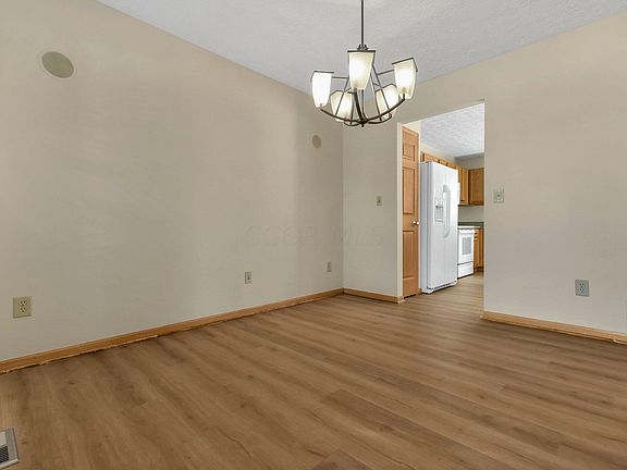 4th image of 4714 Teabury Sq S
