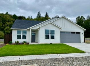 566 Rainbow Way, Kelso, WA