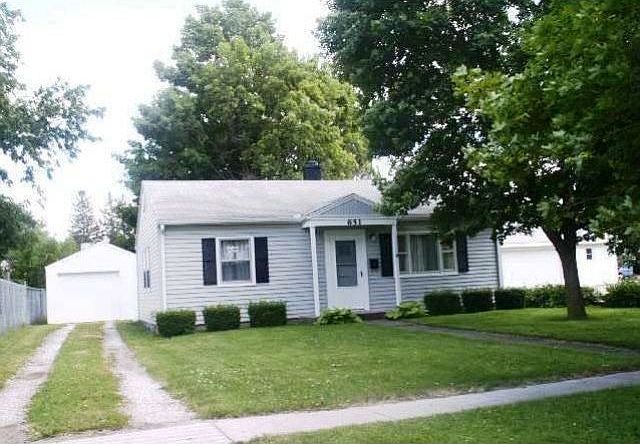 1st image of 651 Monroe St