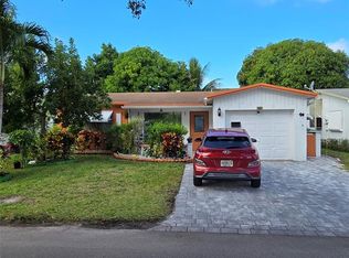 4215 NW 52nd Ave, Lauderdale Lakes, FL 33319