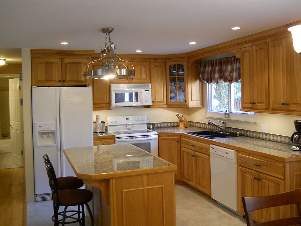 2nd image of 197 Devereese Rd