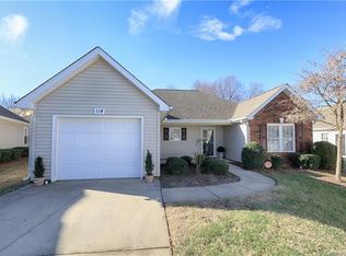 114 Abbotswood Pl, Mooresville, NC 28117