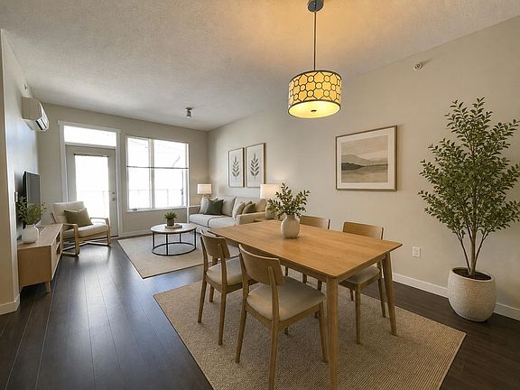 4th image of 9399 Odlin Rd #425