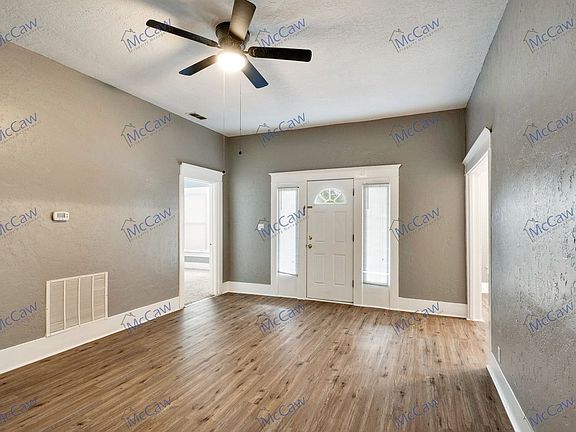 2nd image of 2305 9th St