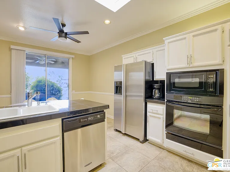 164 Lake Shore Dr — Photo 22