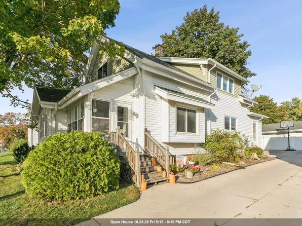 318 S Main St, Brillion, WI 54110