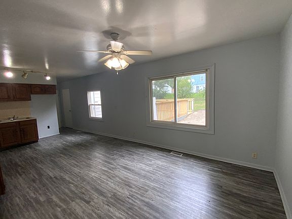 4th image of 917 Southmoor Dr