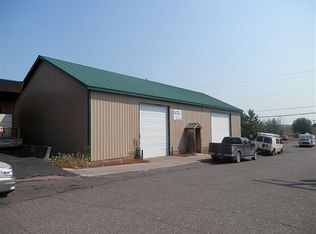 319 3rd St, Lake Linden, MI 49945