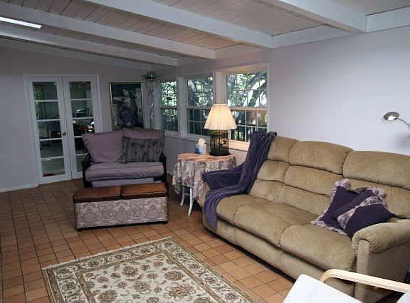 5th image of 3837 Cedarbend Dr