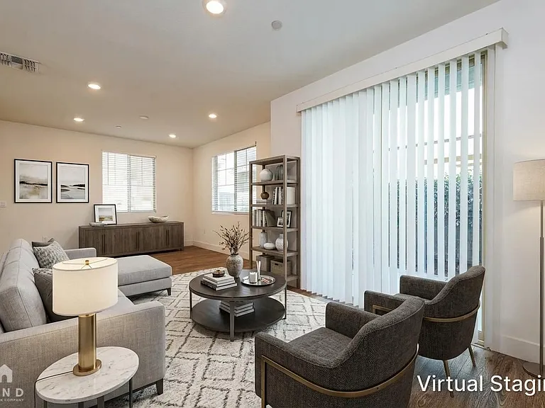 10564 Trill Way — Photo 2