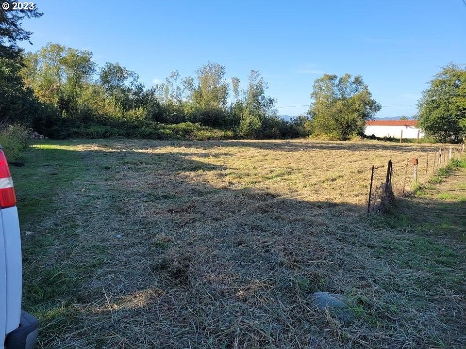 2nd image of Blaser Ln