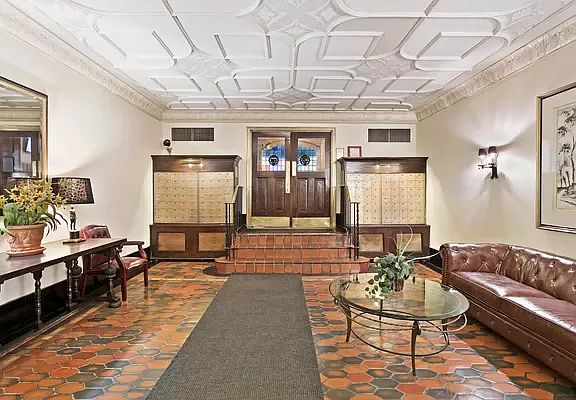 5th image of 319 E 50th St APT 8C