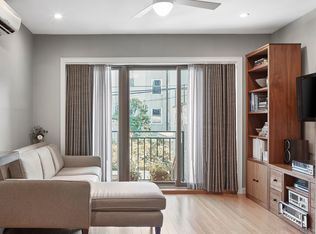 190 Freeman St APT 2B, Brooklyn, NY 11222
