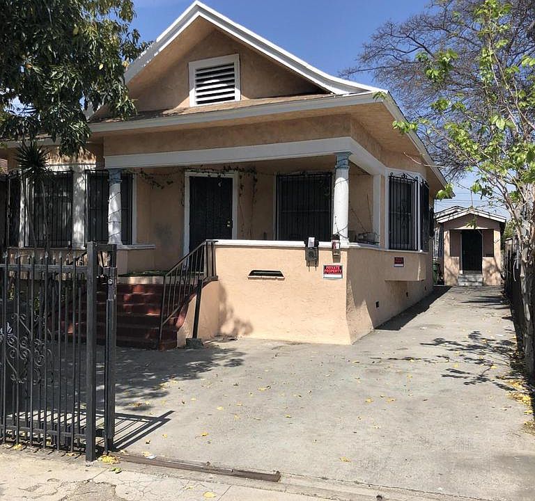 1st image of 1435 E 22nd St
