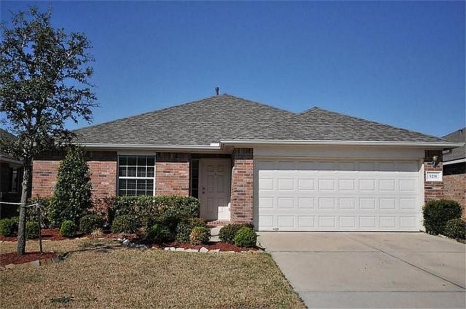 1st image of 1231 Colonial Manor Dr