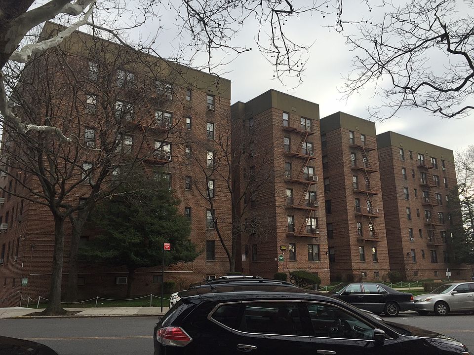 1st image of 2555 Batchelder Street #5G