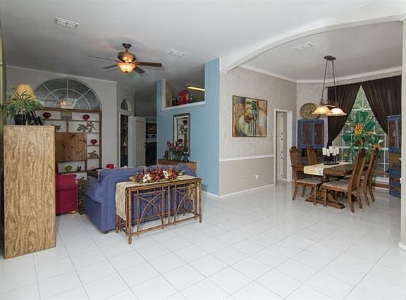 2nd image of 4345 Fairmont Dr