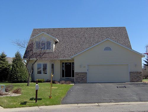 1st image of 109 Buckingham Ct