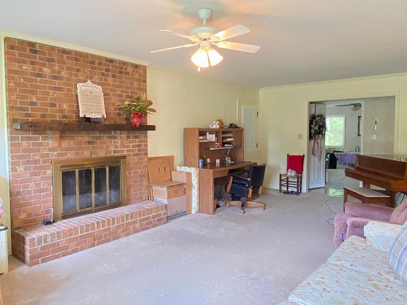 4th image of 147 Aldersgate Drive