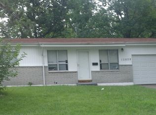 10828 Linnell Dr, Saint Louis, MO 63136