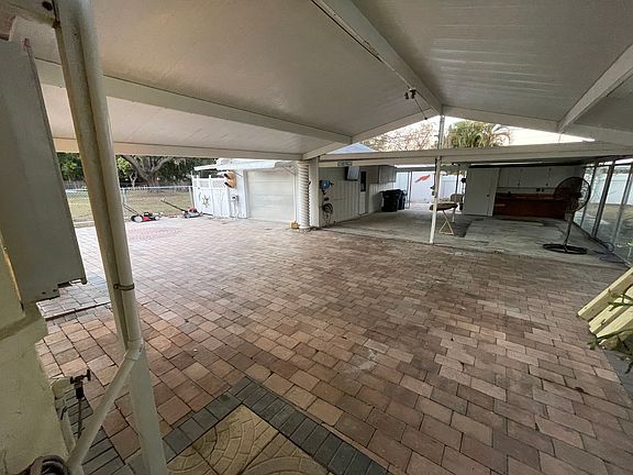 5th image of 2711 Dueby St