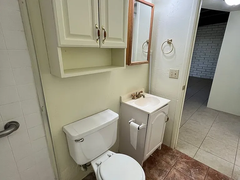 3627 E Lee St — Photo 11