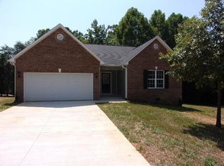992 Maple Glen Dr, Conover, NC 28613