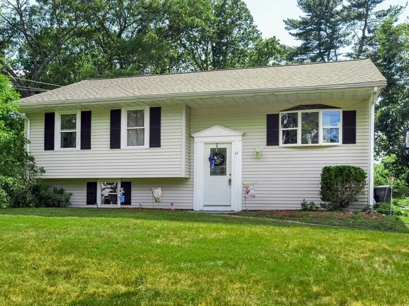 43 Chandler Dr, Marshfield, MA 02050