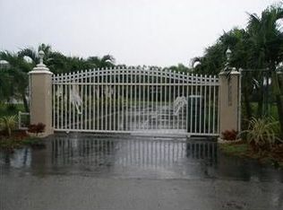 26400 149 Pl, Miami, FL 33032