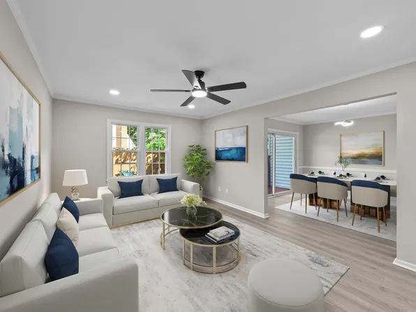 919 Lexington Ct, Cary, NC 27511