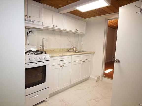 5th image of 58 Ellen Ave #60