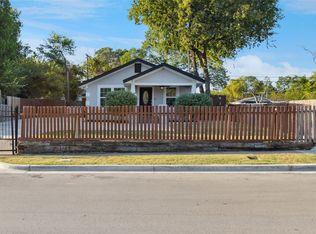 3000 Burchill Rd S, Fort Worth, TX 76105