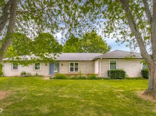 10112 N Hickory Ln, Columbus, IN 47203