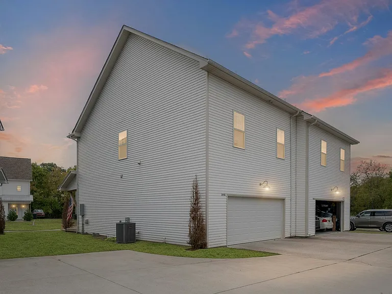 3641 Hydes Ferry Rd — Photo 15