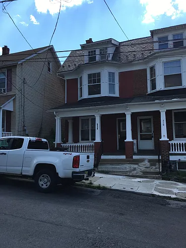 518 Carlton Ave Photo 1