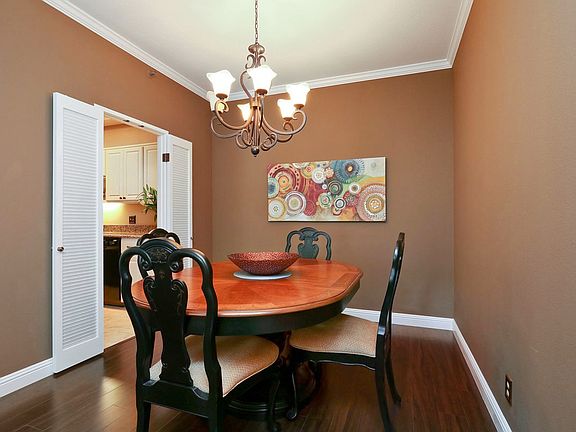 2nd image of 101 Lombard St APT 811W
