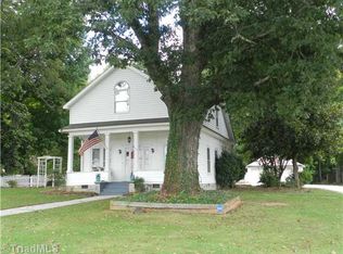 8275 Broad St, Rural Hall, NC 27045