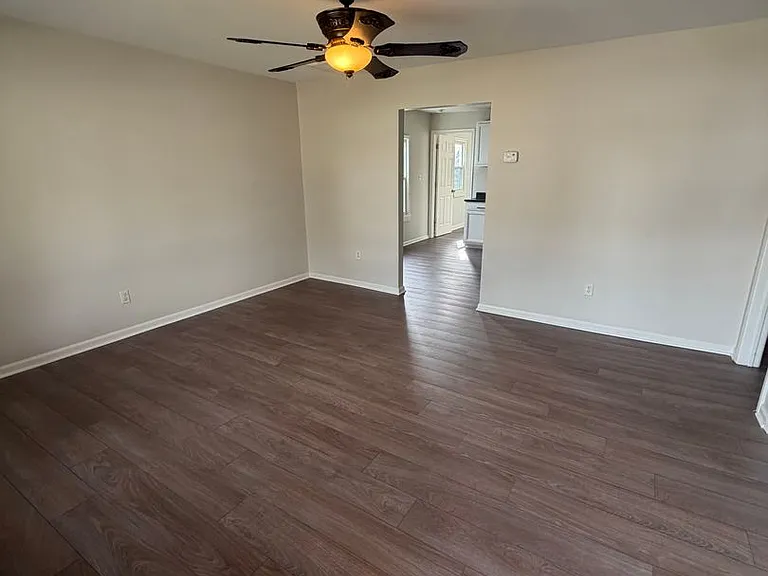 27869 Tighe St — Photo 3