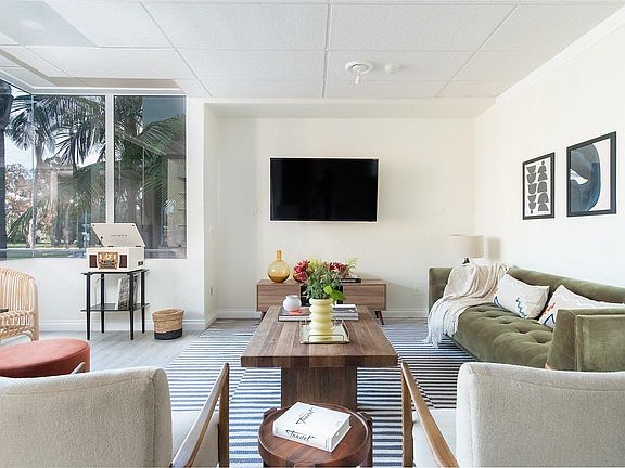 4th image of 2630 6th Ave Unit B