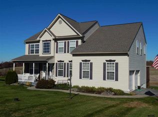 4411 Sycamore Ln, Red Lion, PA 17356