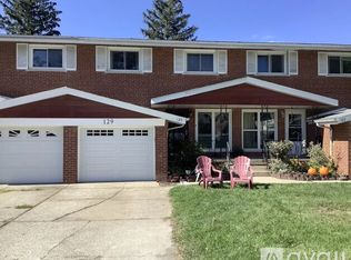 129 S Cooper Rd #129, New Lenox, IL 60451