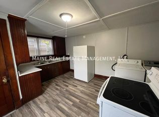 239 Grove St, Bangor, ME 04401